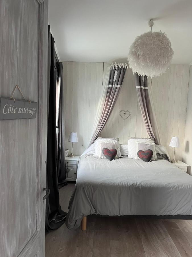 Hôtel Vintage Voyage à Royan Extérieur photo
